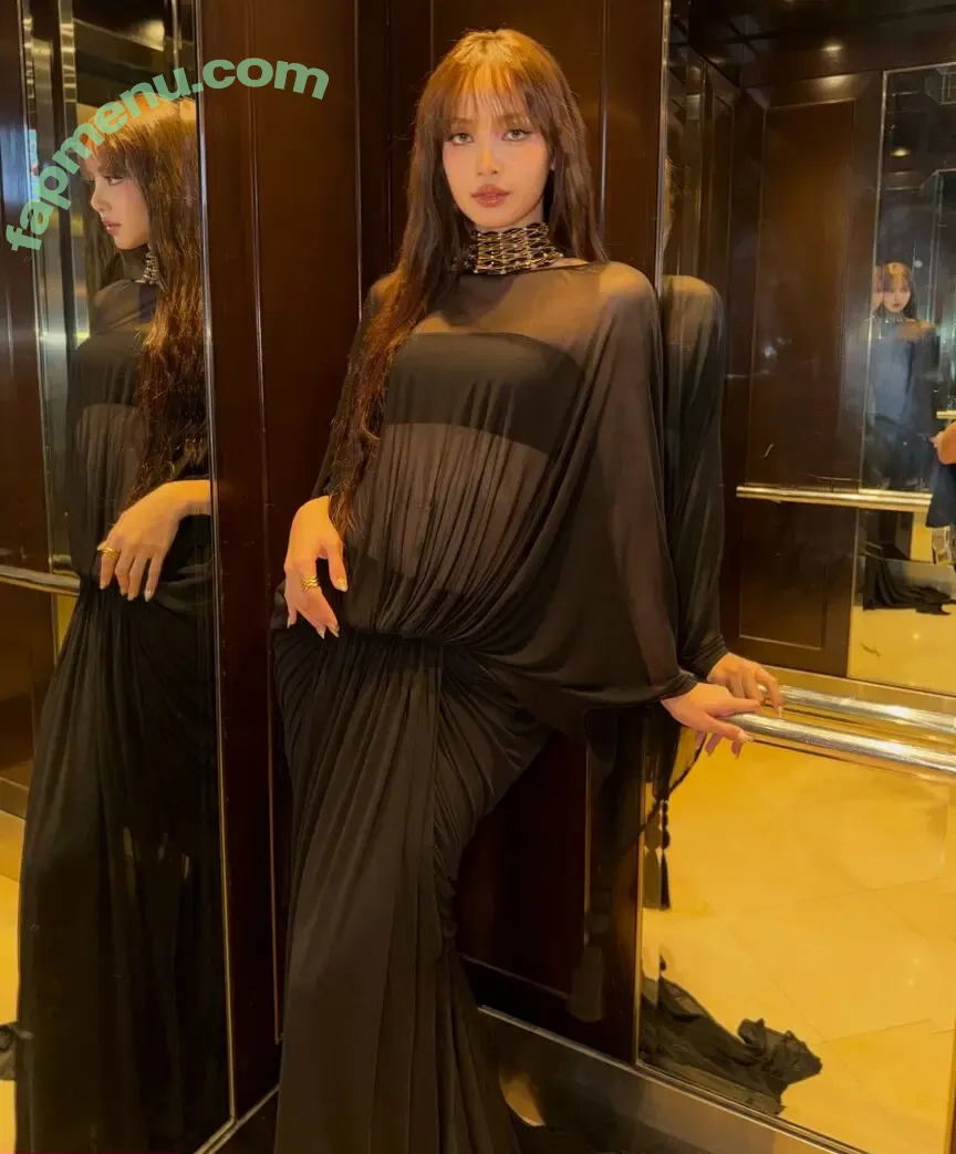 Lisa Blackpink nude photo #3483 (Lisa Blackpink)