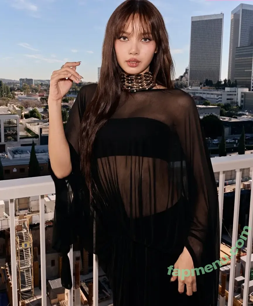 Lisa Blackpink nude photo #3490 (Lisa Blackpink)