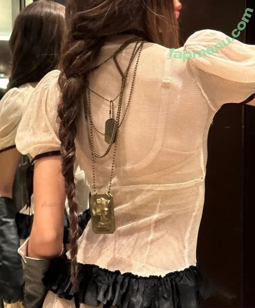 Lisa Blackpink nude photo #3513 (Lisa Blackpink)