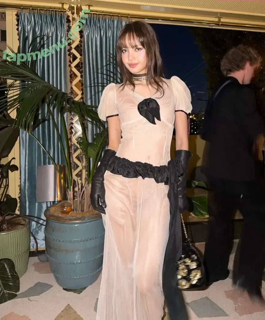 Lisa Blackpink nude photo #3519 (Lisa Blackpink)