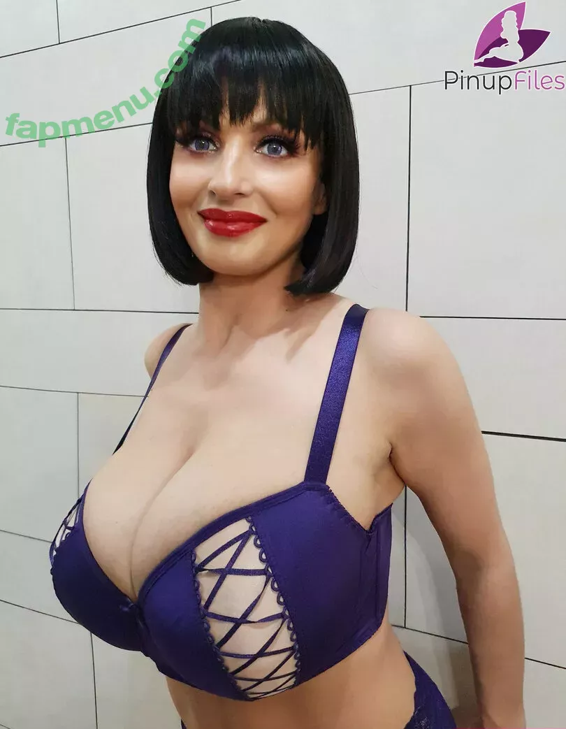 Lisa Bukawski nude photo #0062 (lbukawski / real_lbukawski)