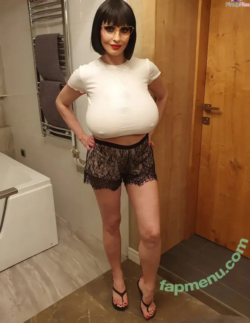 Lisa Bukawski nude photo #0303 (lbukawski / real_lbukawski)