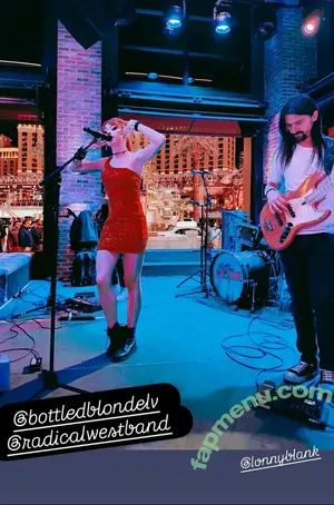 Lisa Foiles / lisafoiles nude photo #0526