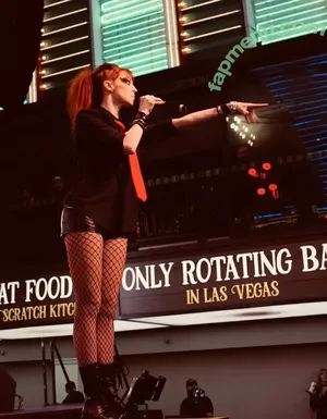 Lisa Foiles / lisafoiles nude photo #0541