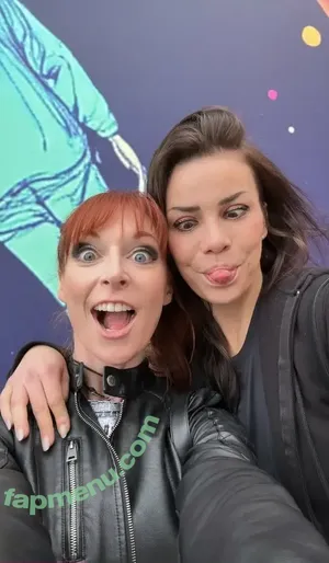 Lisa Foiles / lisafoiles nude photo #0546