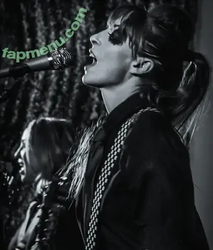 Lisa Foiles / lisafoiles nude photo #0577