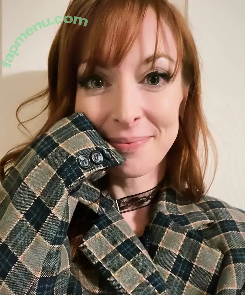 Lisa Foiles nude photo #0349 (lisafoiles)