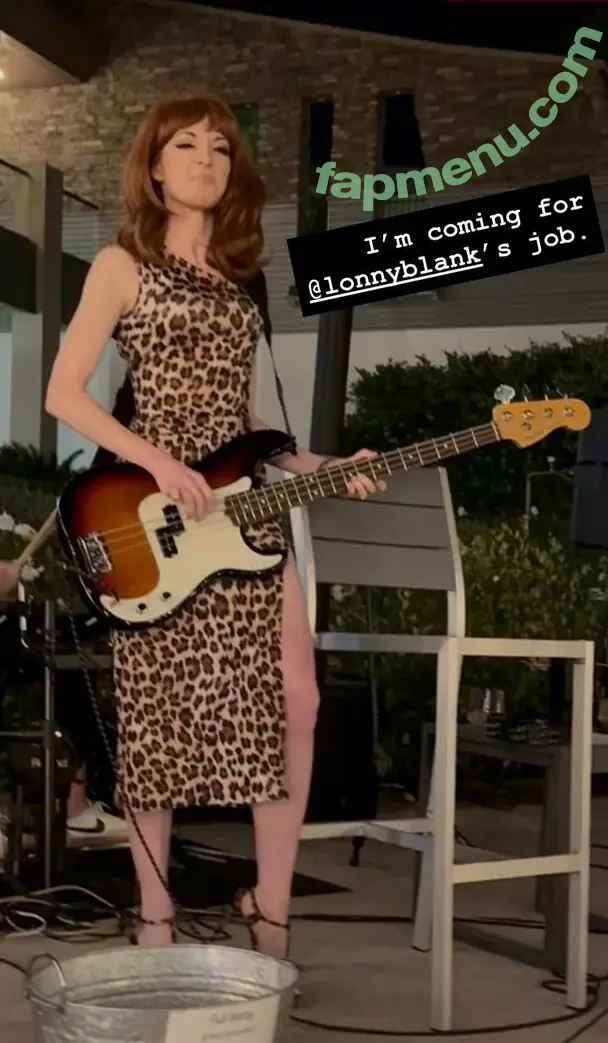 Lisa Foiles nude photo #0490 (lisafoiles)