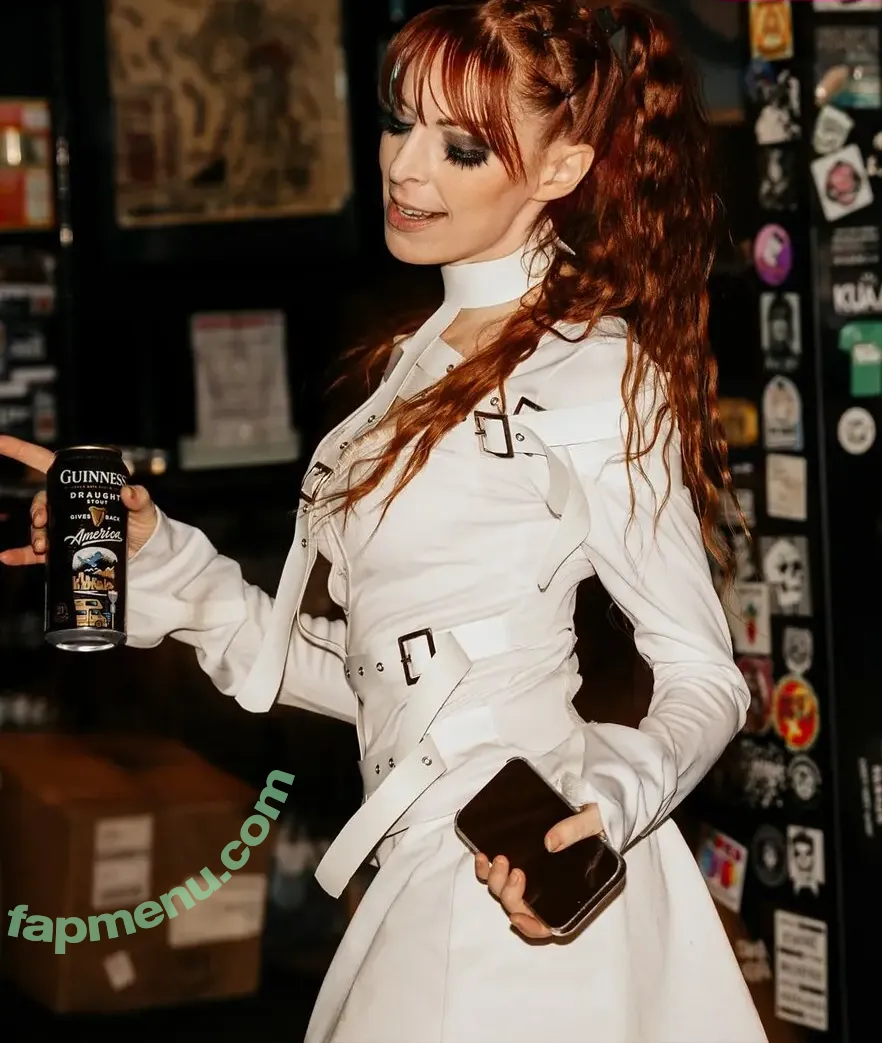 Lisa Foiles nude photo #0495 (lisafoiles)