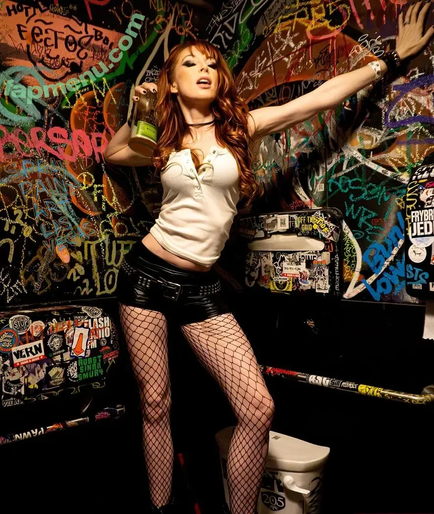 Lisa Foiles nude photo #0515 (lisafoiles)