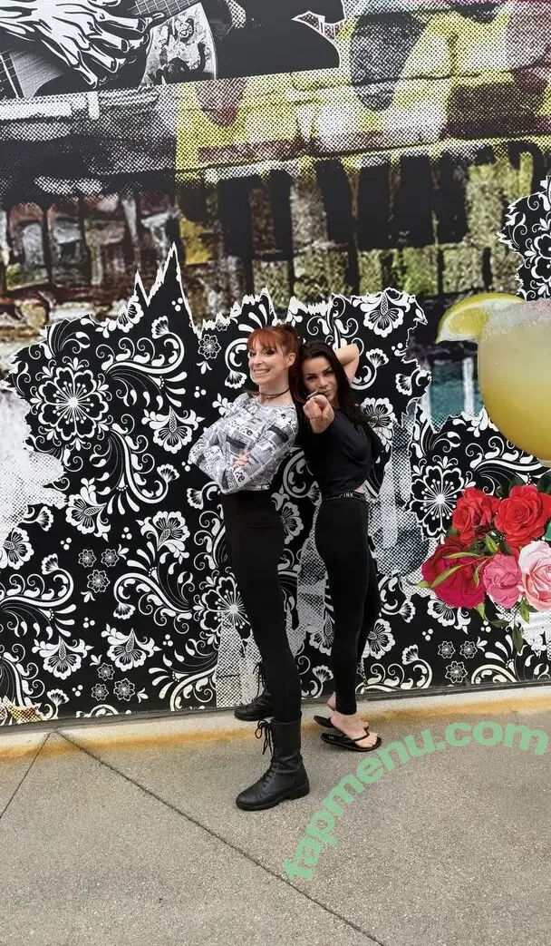 Lisa Foiles nude photo #0547 (lisafoiles)