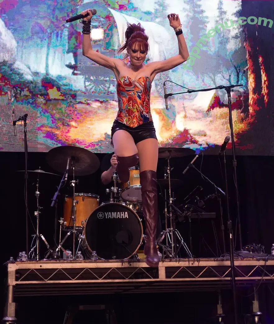 Lisa Foiles nude photo #0607 (lisafoiles)