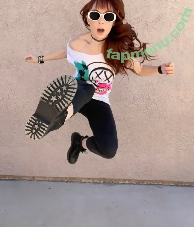 Lisa Foiles nude photo #0613 (lisafoiles)