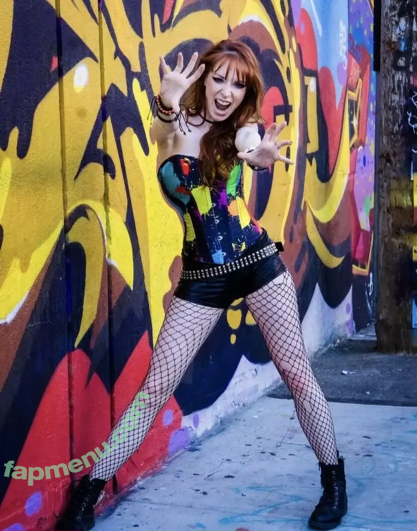 Lisa Foiles nude photo #0626 (lisafoiles)