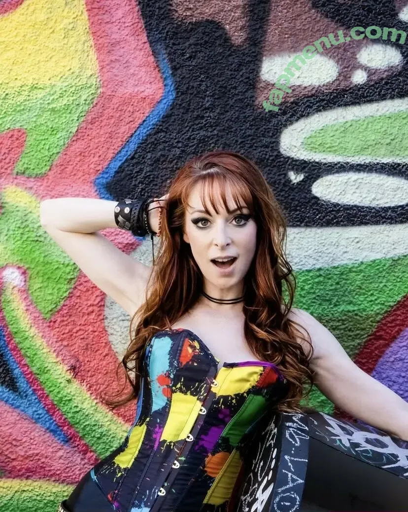 Lisa Foiles nude photo #0630 (lisafoiles)