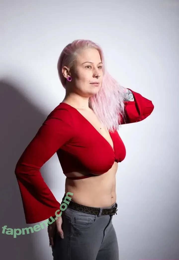 Lisa.joanne nude photo #0264 (_little_miss_banshee__ / little_miss_banshee)