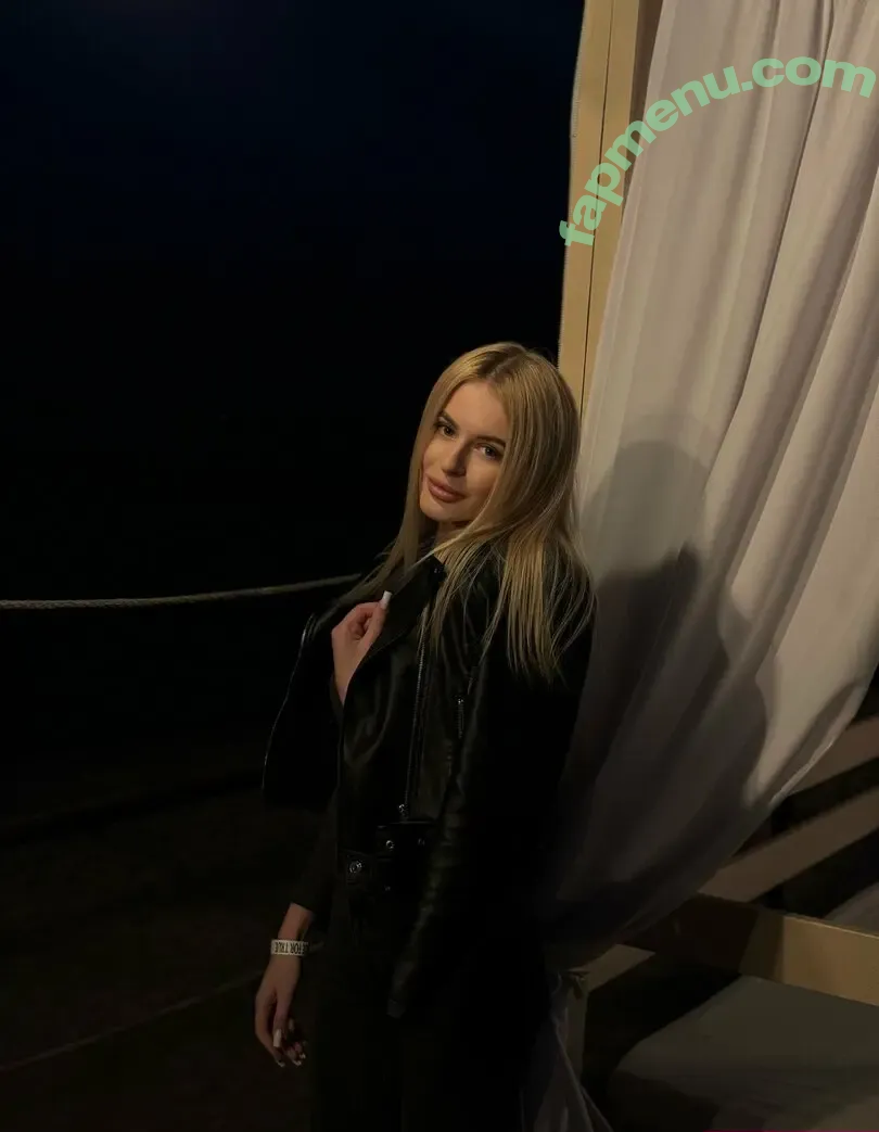 lisa_knows nude photo #0008 (lisa_knows_s)