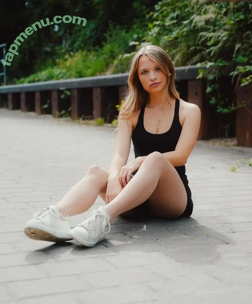 Lisa Küppers nude photo #0696 (lisakueppers)