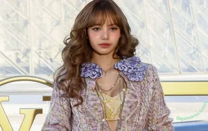 Lisa Manoban / lalalalisa_m nude photo #0076