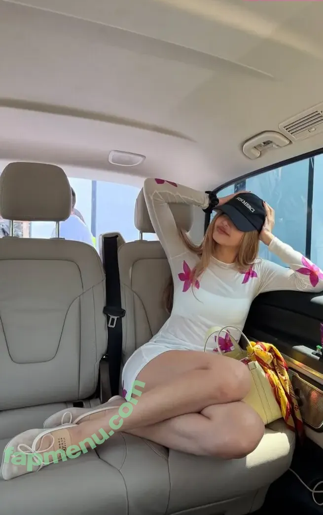 Lisa Manoban nude photo #0053 (lalalalisa_m)