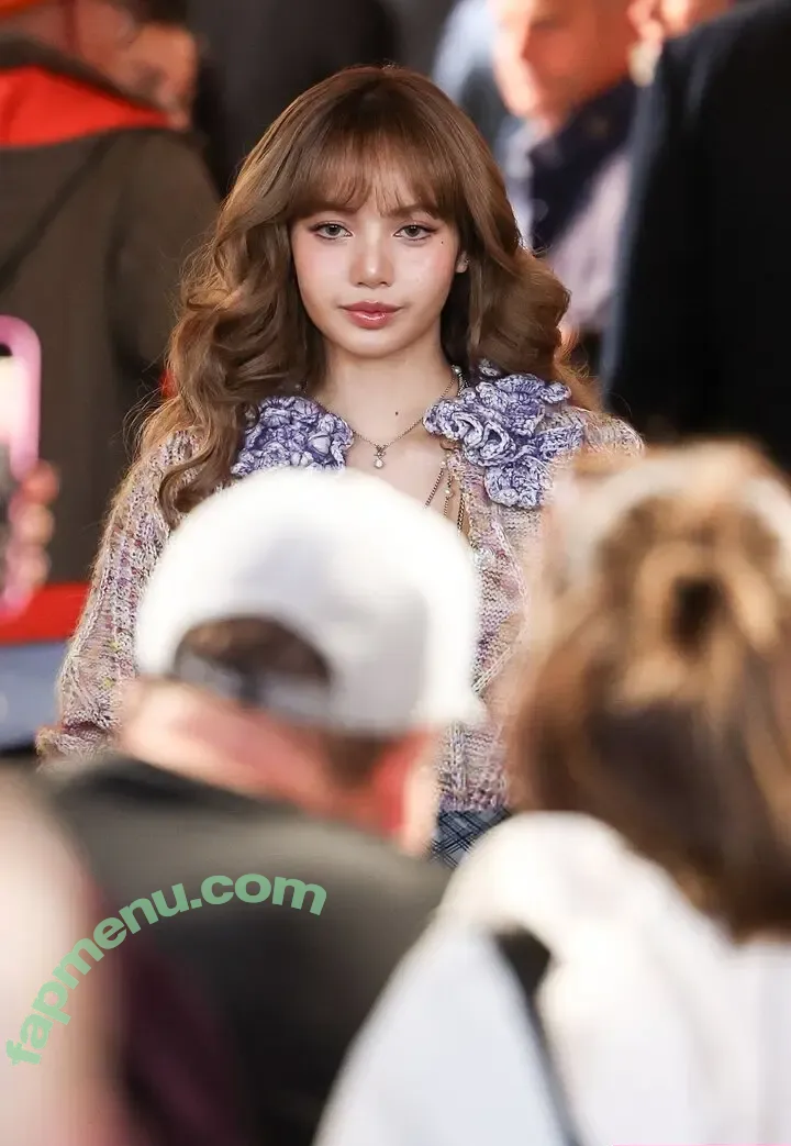 Lisa Manoban nude photo #0097 (lalalalisa_m)