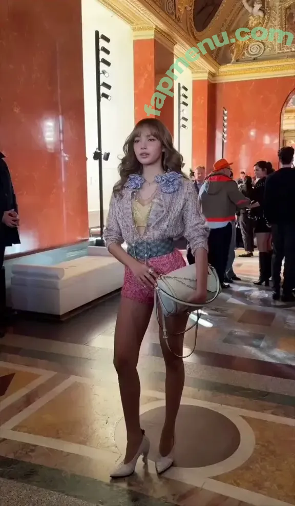 Lisa Manoban nude photo #0129 (lalalalisa_m)