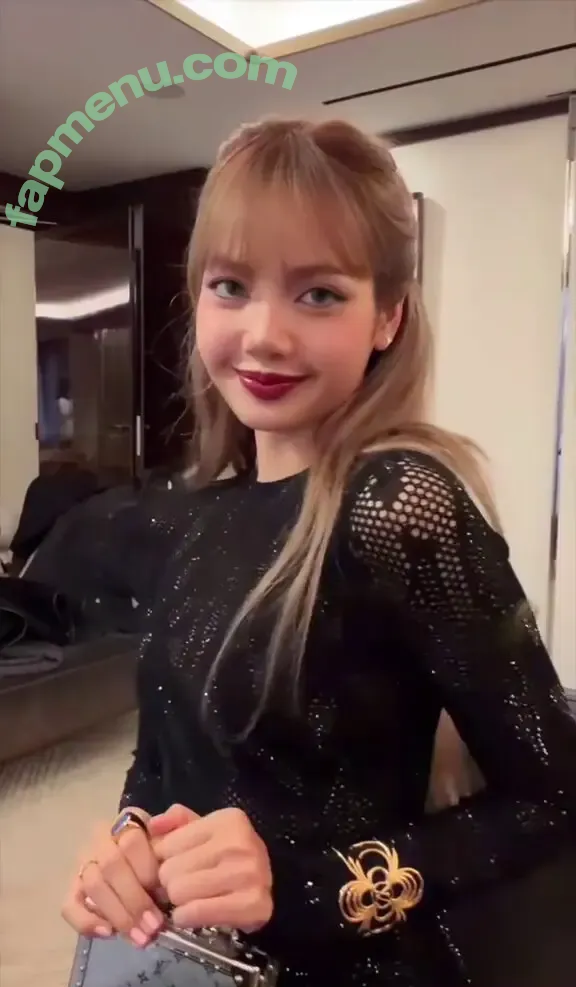 Lisa Manoban nude photo #0144 (lalalalisa_m)