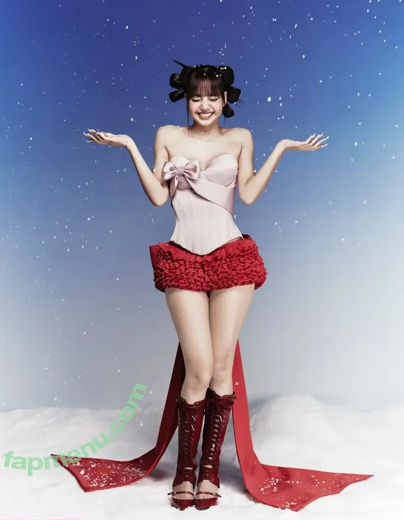 Lisa Manoban nude photo #0163 (lalalalisa_m)