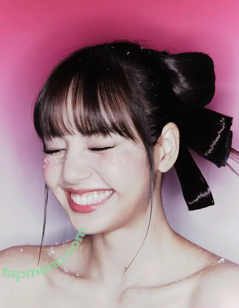 Lisa Manoban nude photo #0165 (lalalalisa_m)