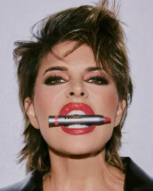 Lisa Rinna / lisarinna nude photo #0121