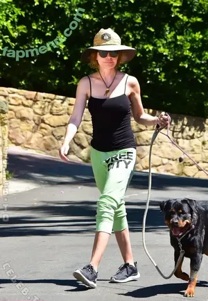 Lisa Rinna / lisarinna nude photo #0423