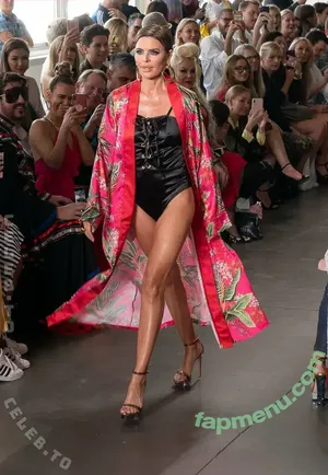 Lisa Rinna / lisarinna nude photo #0428