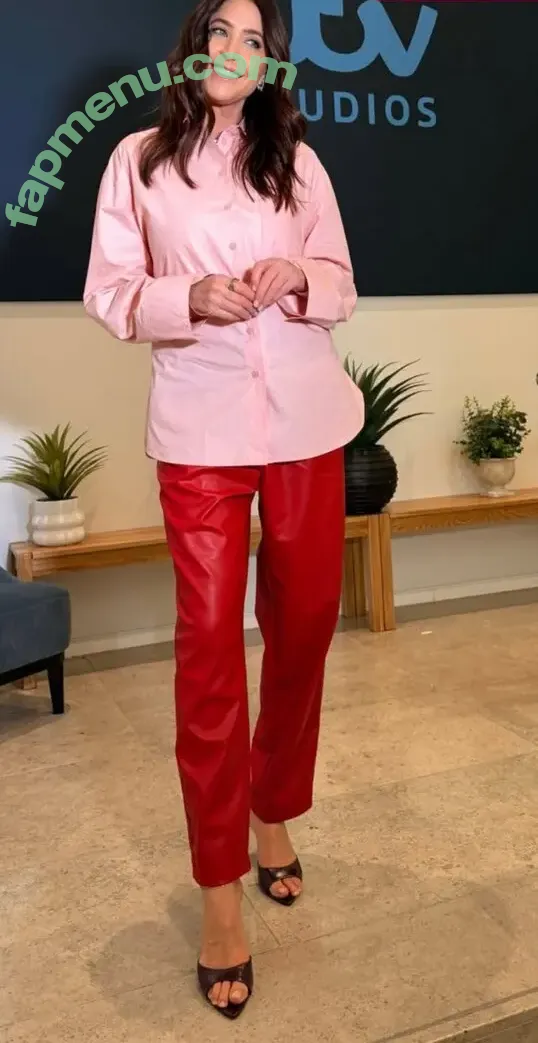 Lisa Snowdon nude photo #0490 (Lisa_Snowdon)