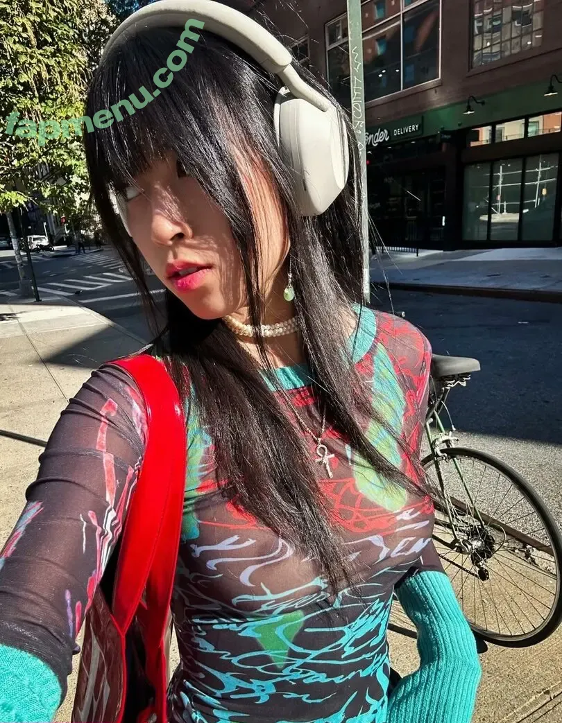 Lisa Tung nude photo #0047 (_lisatung / artsybylisa)