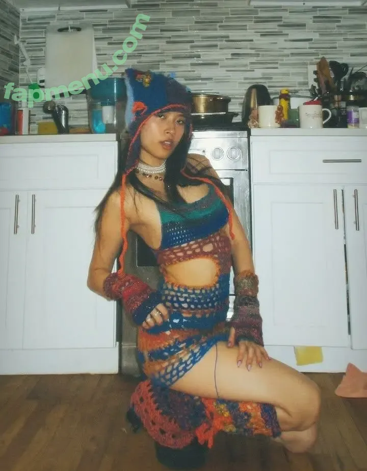 Lisa Tung nude photo #0057 (_lisatung / artsybylisa / lisatung)