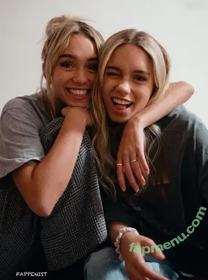 Lisa und Lena / lisaandlena nude photo #0129