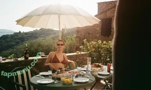 Lisa Vicari / lisa.vicari nude photo #0099