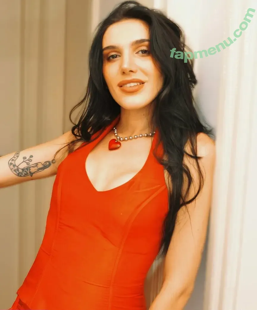 lisababyt nude photo #0025 (lisababyt)