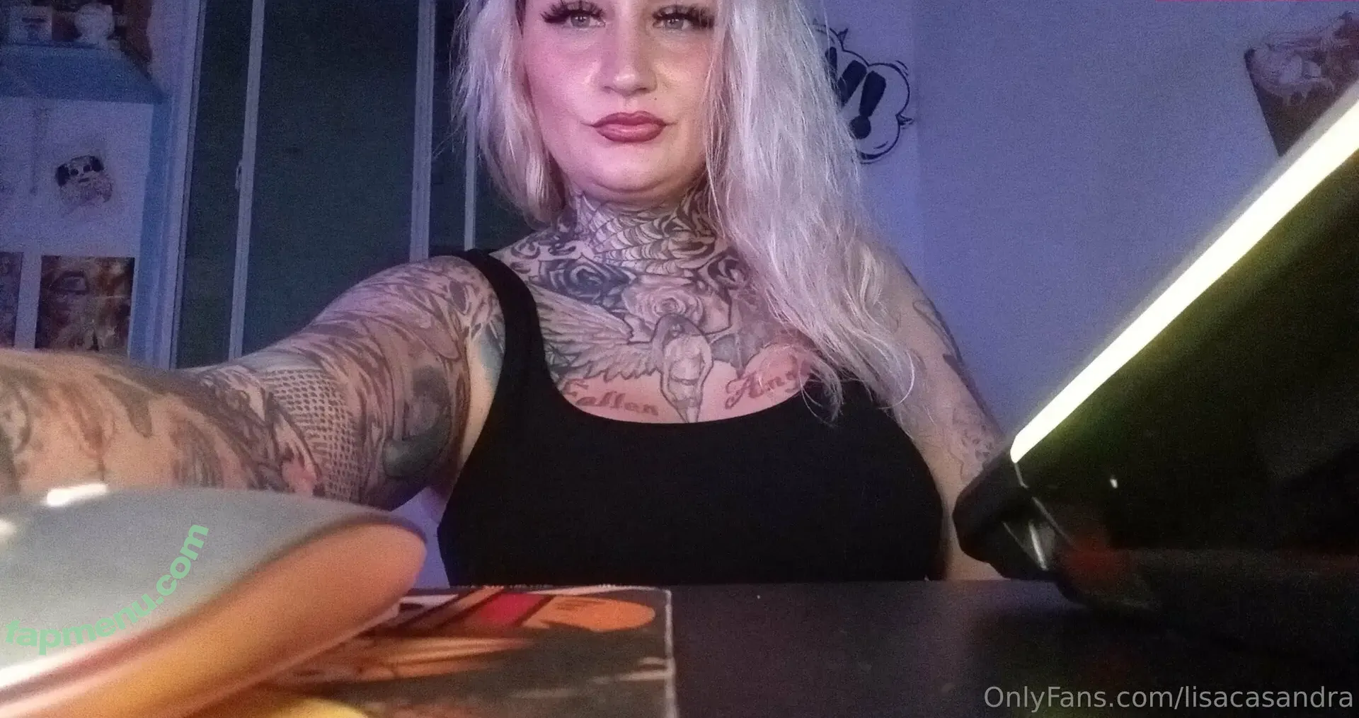 lisacasandra nude photo #0001 (sexyladybarber)