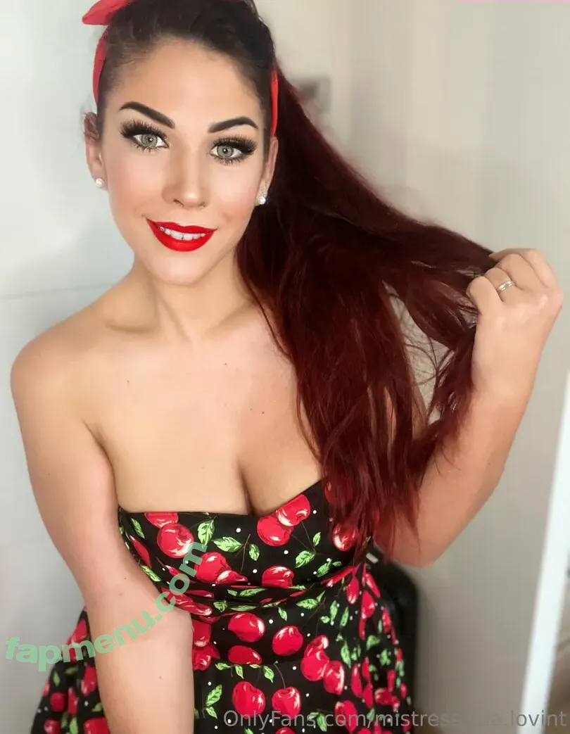 lisadolcevita31 nude photo #0030 (lisadolcevita31)