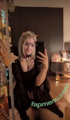 Lisamaus / Lisa.Sakura22 / kimilee22 / lisaonthemooni nude photo #0046