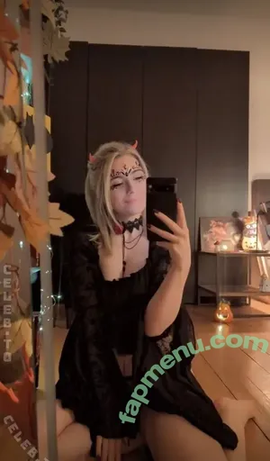 Lisamaus / Lisa.Sakura22 / kimilee22 / lisaonthemooni nude photo #0047