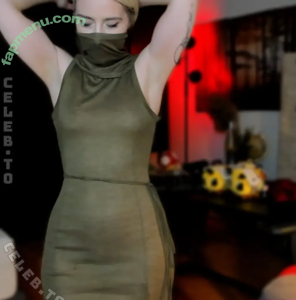 Lisamaus nude photo #0021 (Lisa.Sakura22 / kimilee22 / lisaonthemooni)