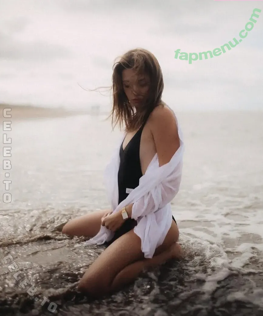 lisamkws_ nude photo #0024 (lisamkws_)