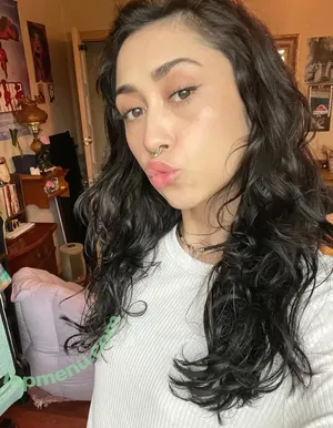 lisathesuccubrat / lisasssuccubrat / lisatheusername / papa lisa nude photo #0229