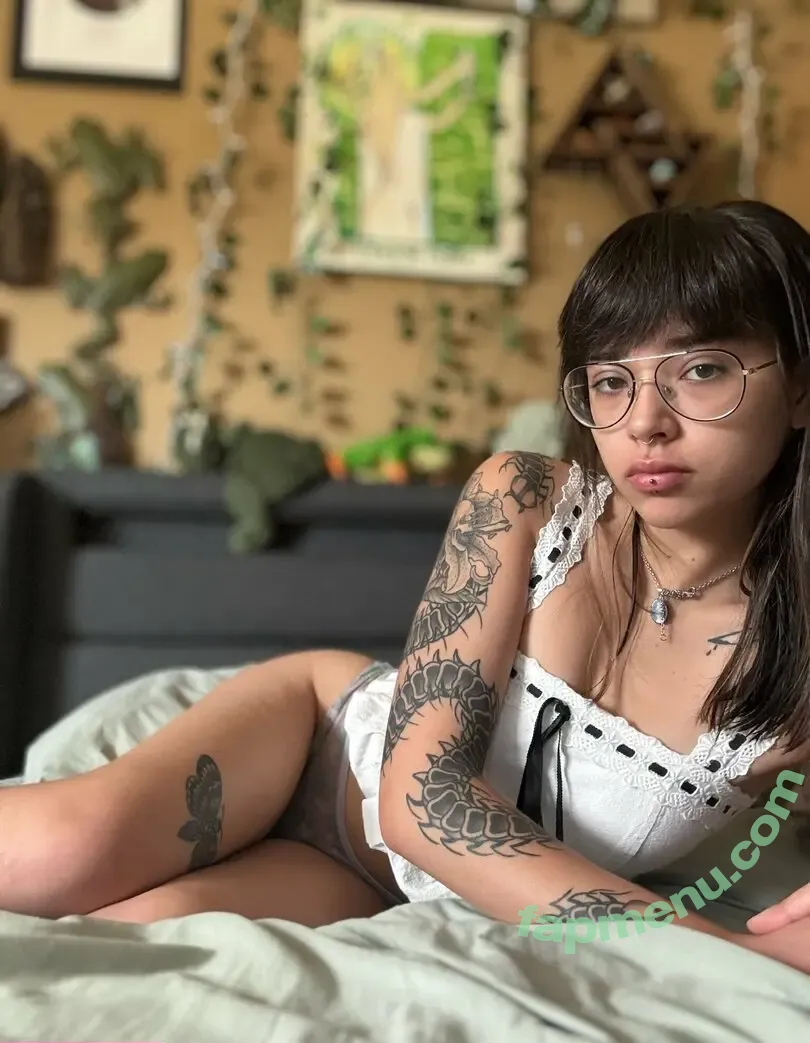 lisetteonset nude photo #0032 (lisette.still.on.set)