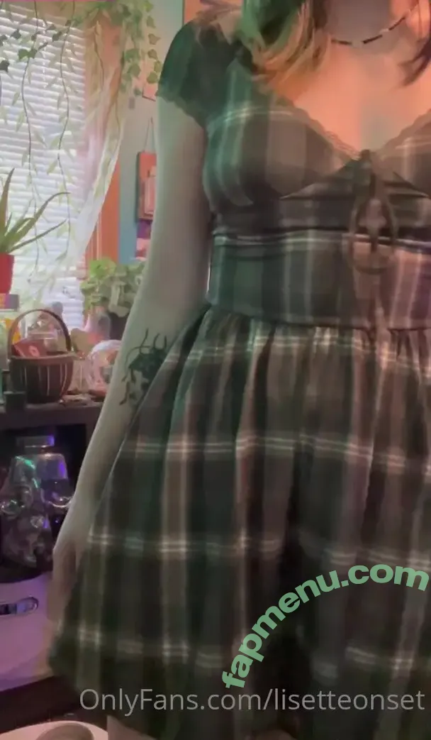 lisetteonset nude photo #0048 (lisette.still.on.set)