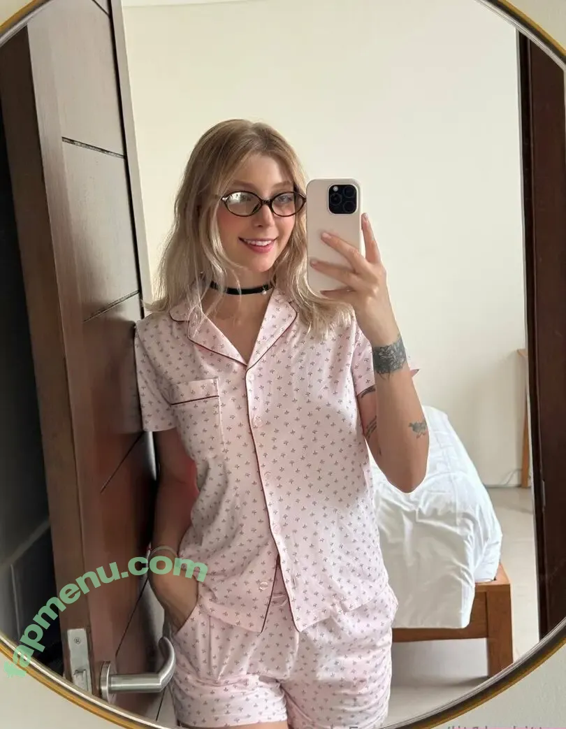 lit1le_kitty nude photo #0018 (lit1le_kitty)