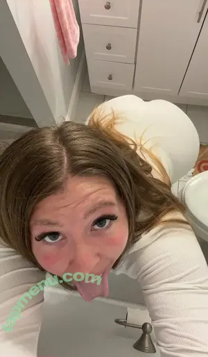  nude photo #0004