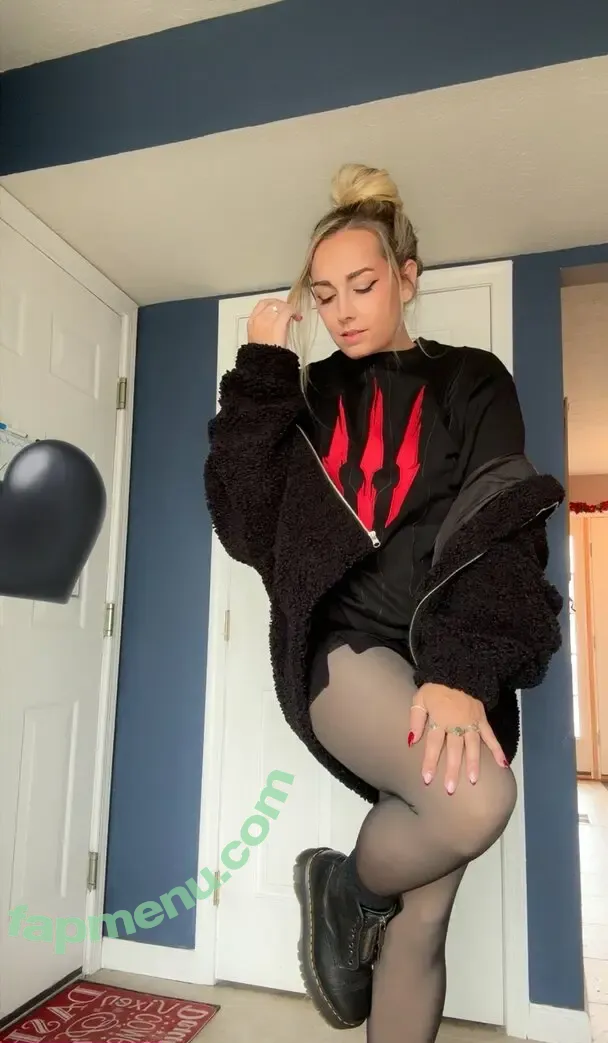 LiteWeight Gaming nude photo #0029 (liteweightgaming)